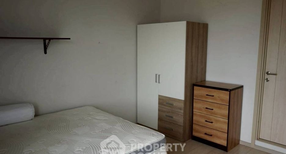 For rent 2 bedrooms condo in Pathum Wan, Bangkok