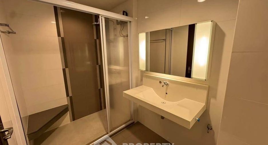 For rent 1 Beds condo in Huai Khwang, Bangkok
