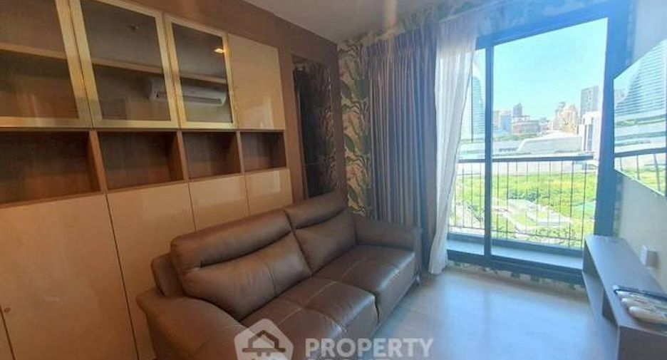 For rent 2 bedrooms condo in Pathum Wan, Bangkok