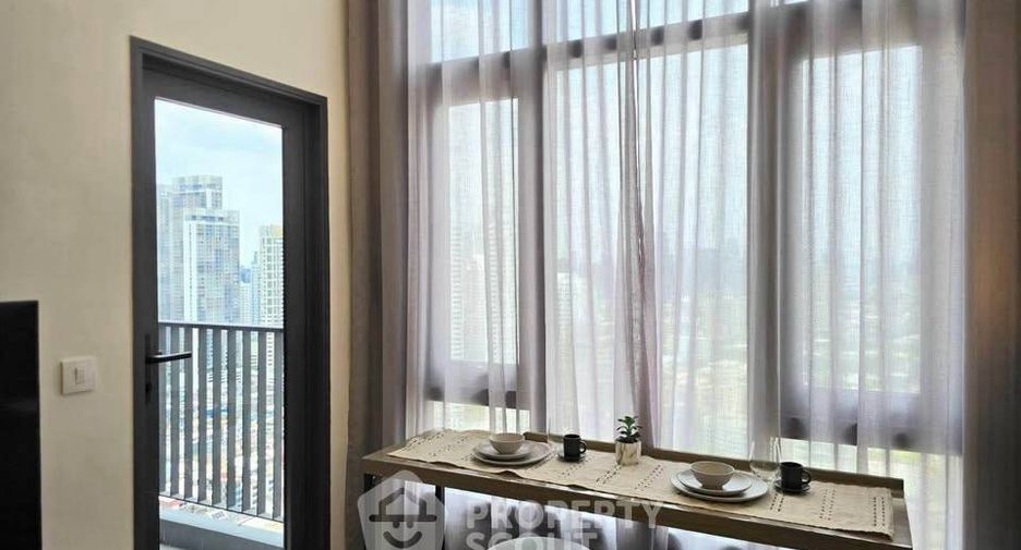 Condo en alquiler de 2 habitaciones en Khlong Toei, Bangkok