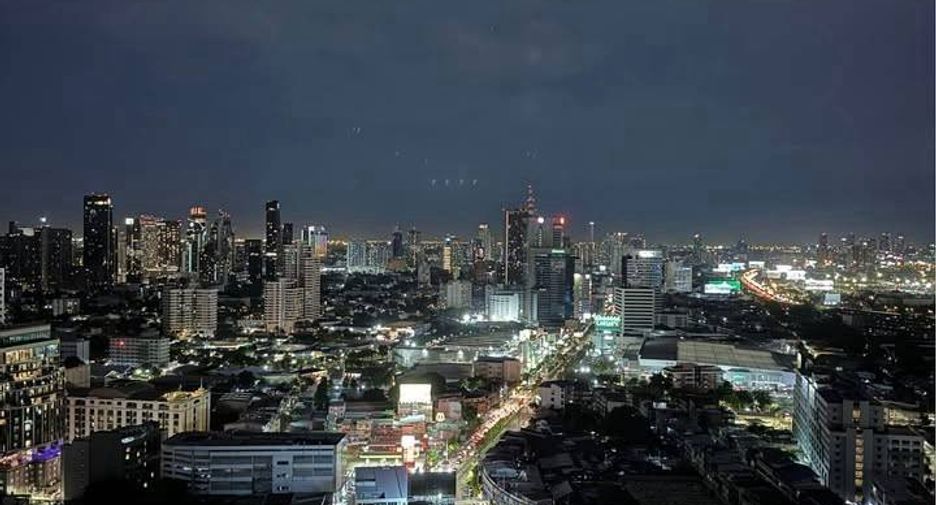 Condo en alquiler de 2 habitaciones en Khlong Toei, Bangkok