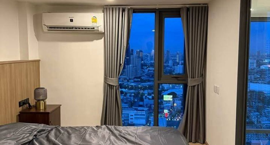 Condo en alquiler de 2 habitaciones en Khlong Toei, Bangkok