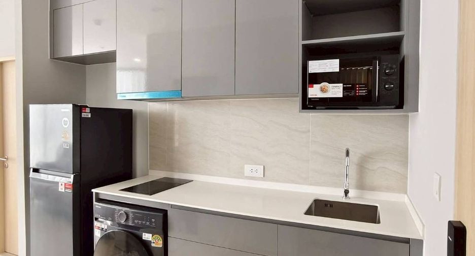 Condo en alquiler de 2 habitaciones en Bang Na, Bangkok