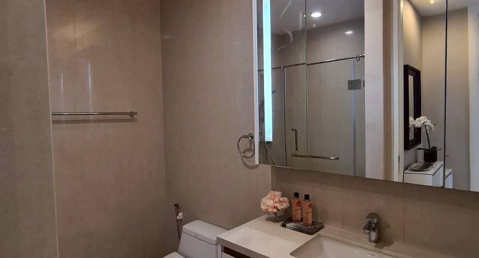 Condo en alquiler de 2 habitaciones en Pathum Wan, Bangkok