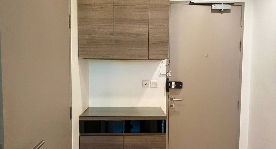 Condo en alquiler de 1 habitaciones en Phra Khanong, Bangkok