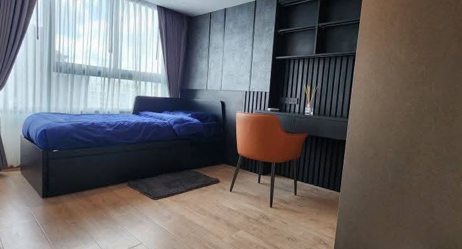 À louer 2 chambres condo à Huai Khwang, Bangkok