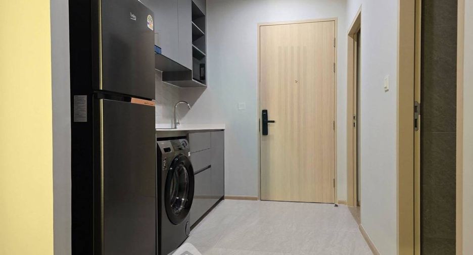 Condo en alquiler de 2 habitaciones en Bang Na, Bangkok