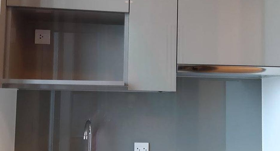 Condo en alquiler de 1 habitaciones en Bang Na, Bangkok
