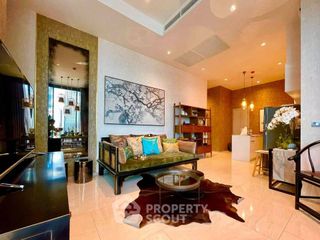 For rent 2 bedrooms condo in Bang Rak, Bangkok