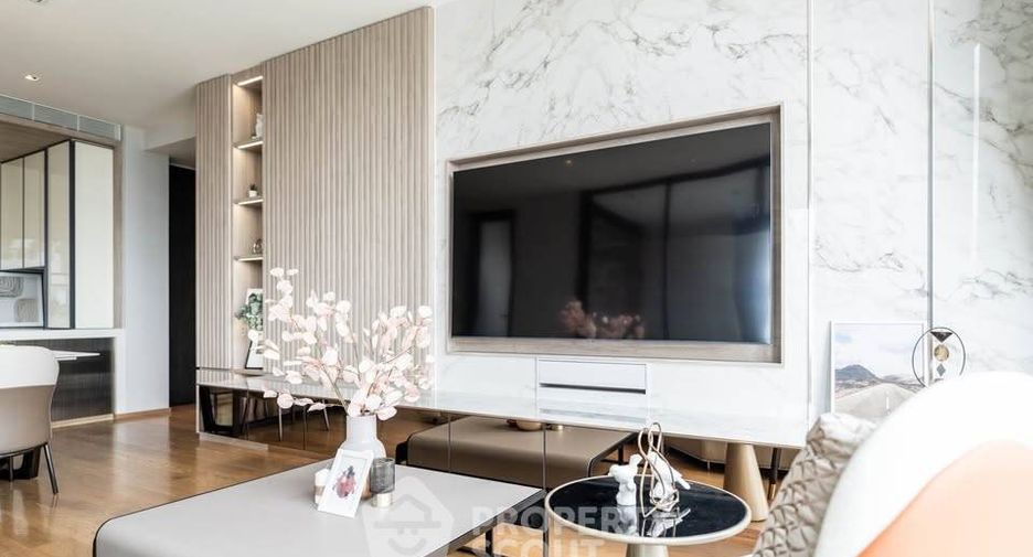 For rent 3 bedrooms condo in Khlong Toei, Bangkok
