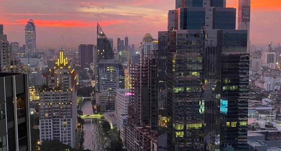 For rent 1 bed condo in Pathum Wan, Bangkok
