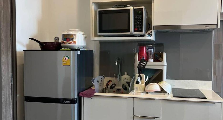 Condo en alquiler de 1 habitaciones en Bang Na, Bangkok