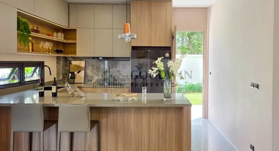 Haus zum Kauf mit 6 Zimmer in Sattahip, Chonburi