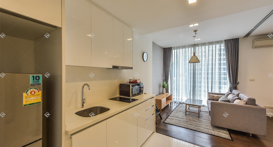 Продажа 1 кровать кондо в Сатхон, Бангкок