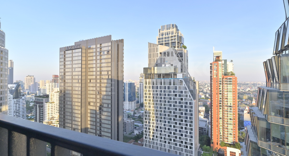 Wohnung zur Miete mit 3 Zimmer in Khlong Toei, Bangkok
