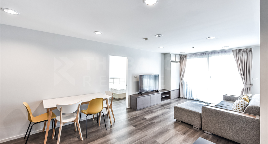 For rent 2 bedrooms condo in Khlong Toei, Bangkok