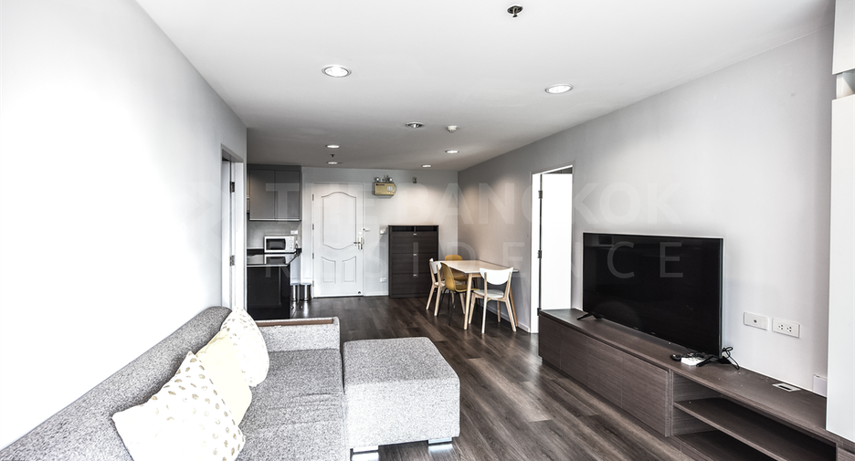 For rent 2 bedrooms condo in Khlong Toei, Bangkok