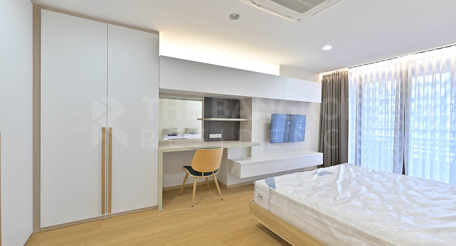 For rent 3 ベッドルーム condo in Khlong Toei, Bangkok