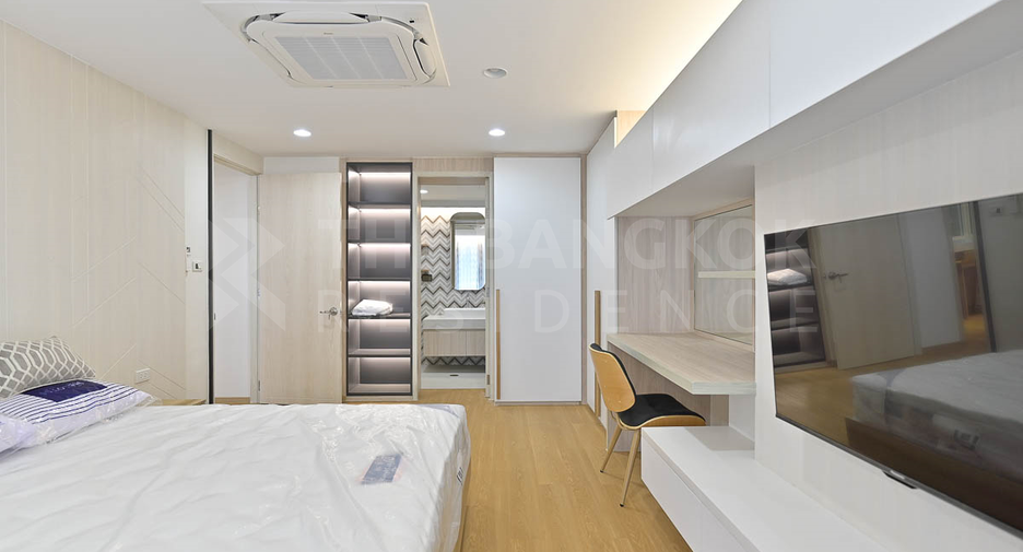 For rent 3 ベッドルーム condo in Khlong Toei, Bangkok