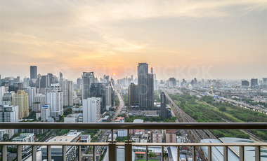 For sale 2 bedrooms condo in Watthana, Bangkok