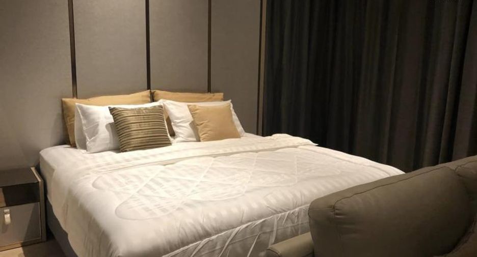 Condo en alquiler de 1 habitaciones en Bang Rak, Bangkok
