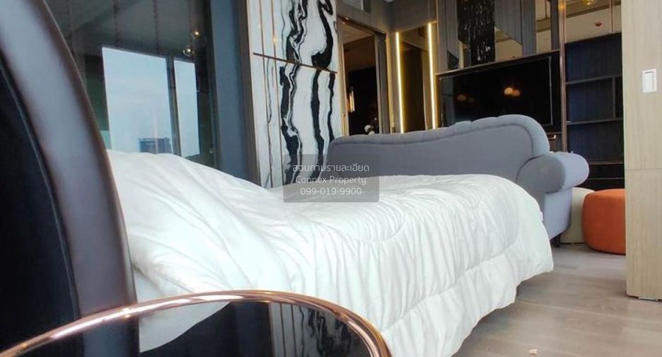 Condo en alquiler de 1 habitaciones en Bang Rak, Bangkok