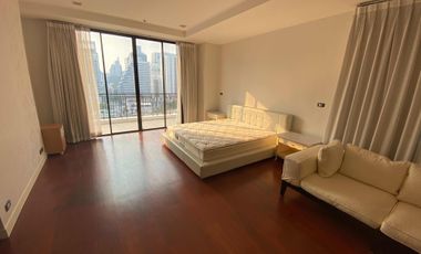 For rent and for sale 2 bedrooms condo in Watthana, Bangkok