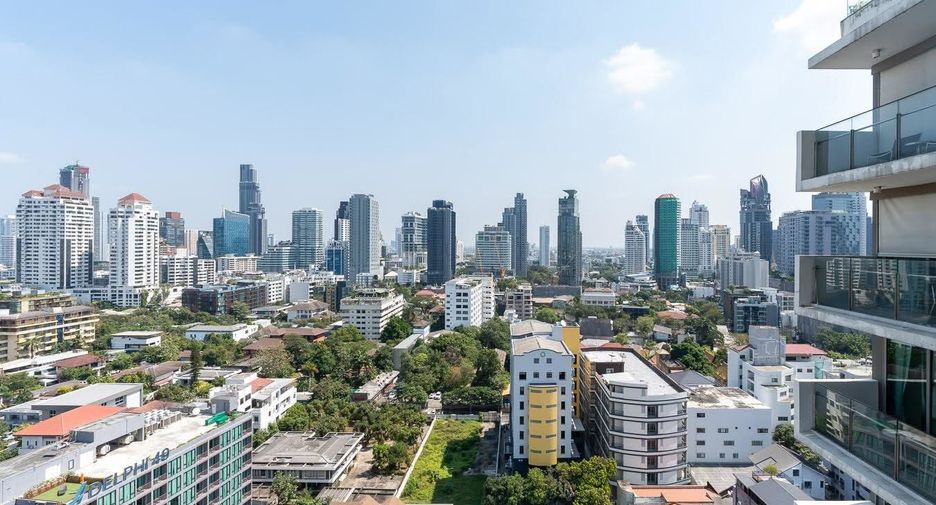 For rent and for sale 2 bedrooms condo in Khlong Toei, Bangkok