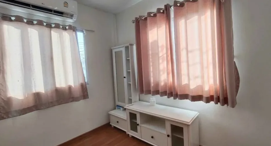 Reihenhaus zum Kauf mit 3 Zimmer in East Pattaya, Pattaya