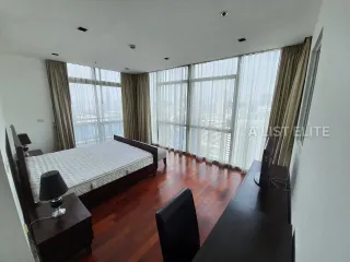 出租 5 卧室 公寓 在 Pathum Wan, 曼谷