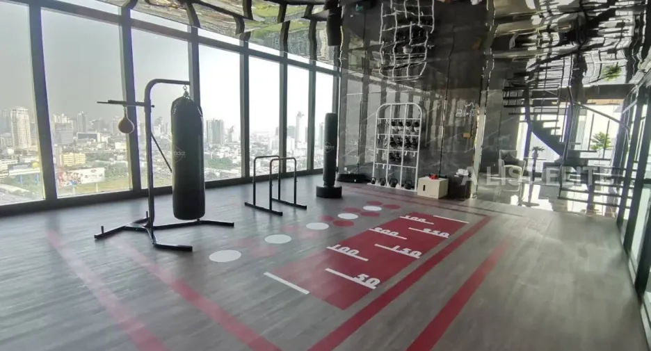 For sale 2 bedrooms condo in Khlong Toei, Bangkok