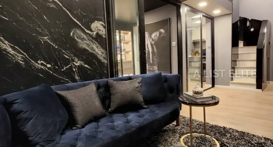 For sale 2 bedrooms condo in Khlong Toei, Bangkok