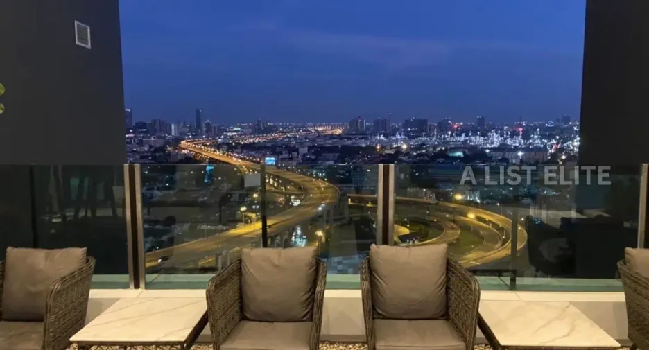 À vendre 1 chambre condo à Khlong Toei, Bangkok