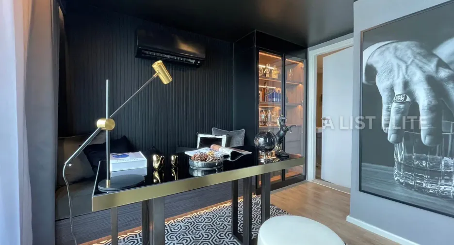 À vendre 1 chambre condo à Khlong Toei, Bangkok