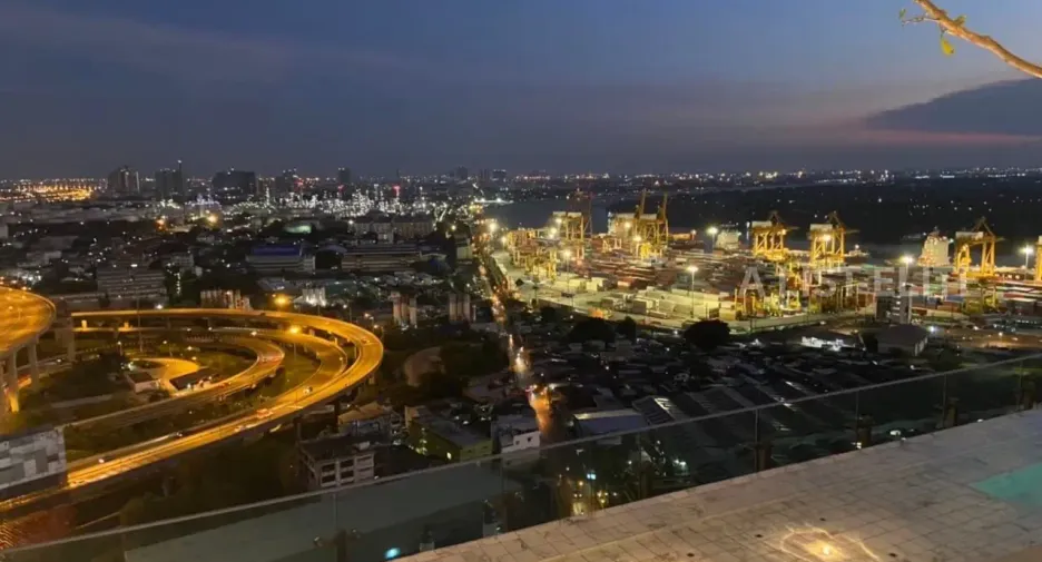 Condo en venta de 2 habitaciones en Khlong Toei, Bangkok