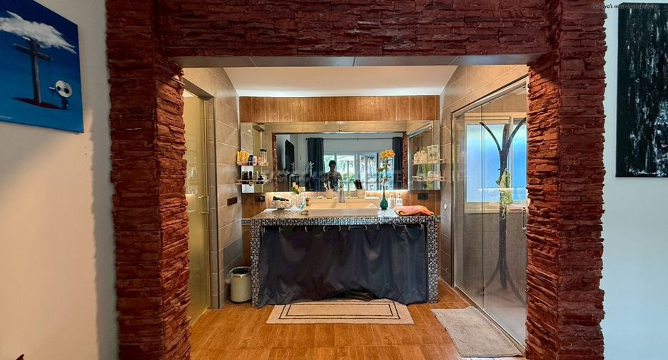 For sale 3 bedrooms house in Jomtien, Pattaya