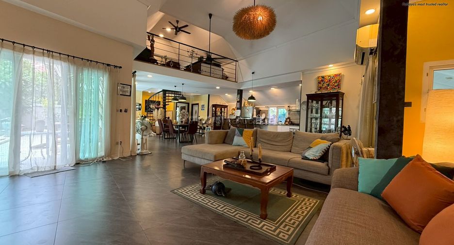 For sale 3 bedrooms house in Jomtien, Pattaya