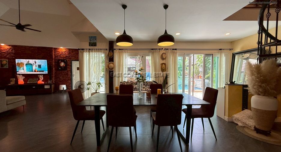 For sale 3 bedrooms house in Jomtien, Pattaya