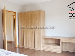Casa en alquiler de 4 habitaciones en Bang Lamung, Chonburi
