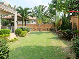 Casa en alquiler de 4 habitaciones en Bang Lamung, Chonburi