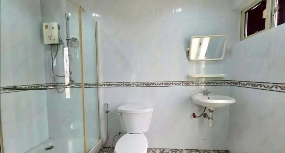 出租 4 卧室 独立屋 在 Bang Lamung, Chon Buri