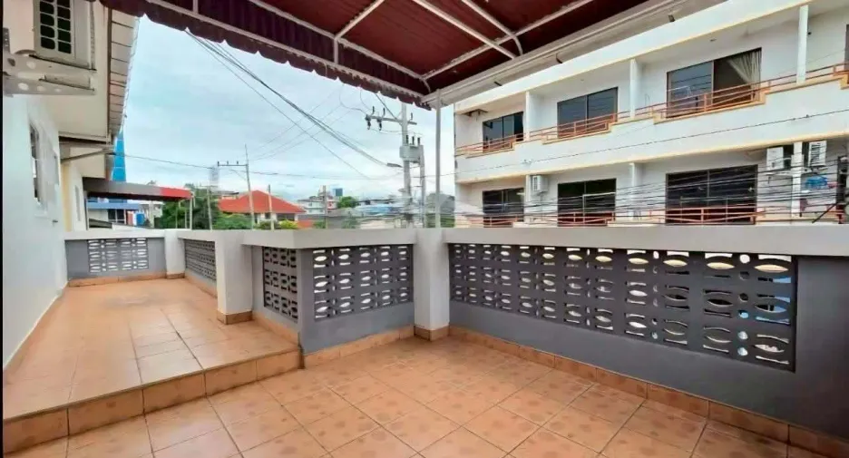 出租 4 卧室 独立屋 在 Bang Lamung, Chon Buri