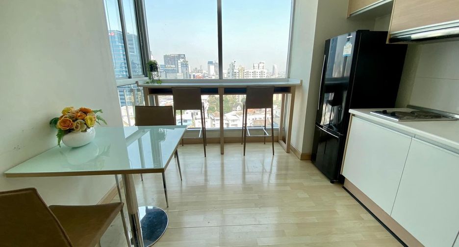 For rent 1 bed condo in Huai Khwang, Bangkok