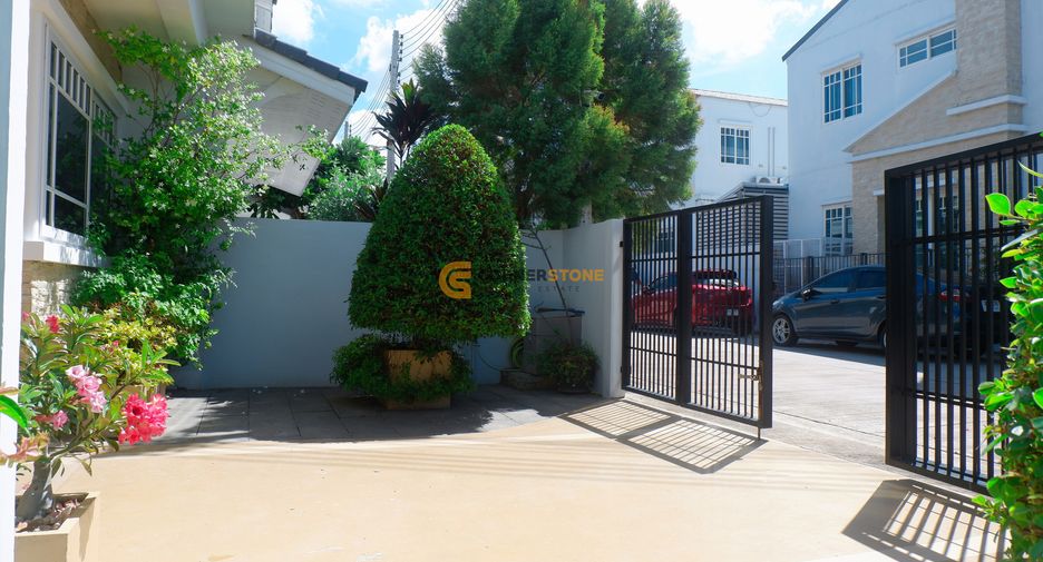 For sale 3 ベッドルーム house in Huay Yai, Pattaya