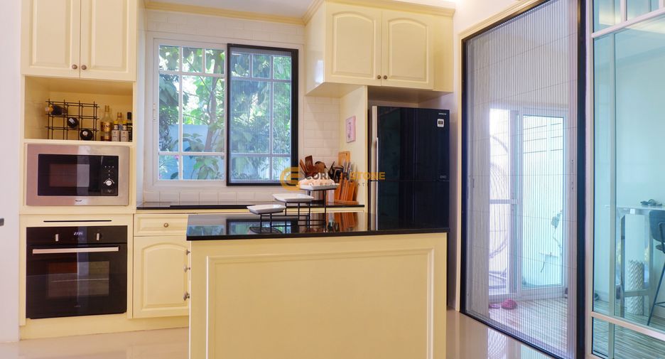 For sale 3 ベッドルーム house in Huay Yai, Pattaya