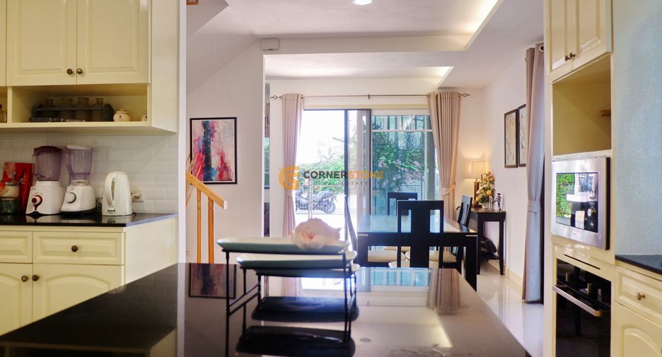 For sale 3 ベッドルーム house in Huay Yai, Pattaya