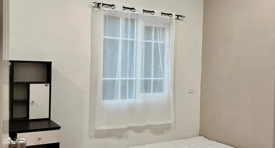 Casa adosada en alquiler de 3 habitaciones en Mueang Chiang Rai, Chiang Rai