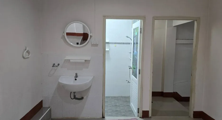 Casa adosada en alquiler de 2 habitaciones en Mueang Chiang Rai, Chiang Rai