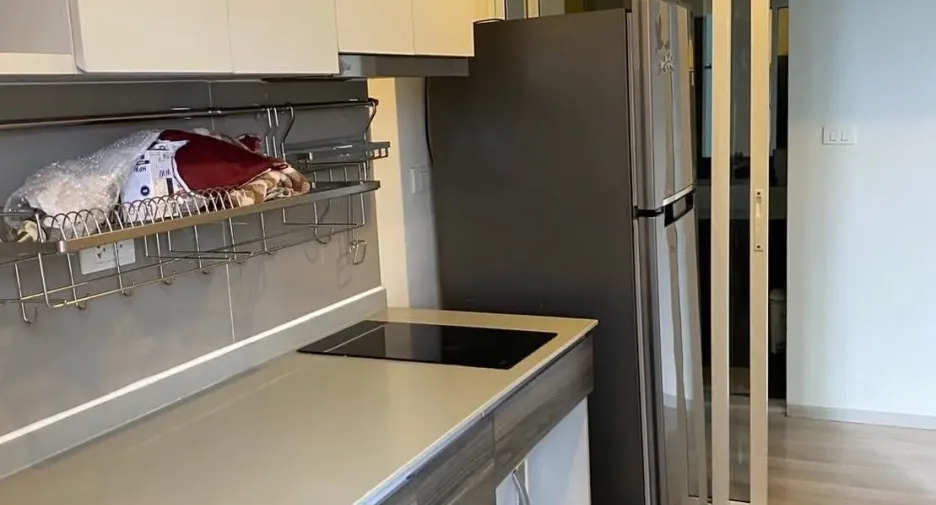 Wohnung zur Miete mit 1 Zimmer in Huai Khwang, Bangkok