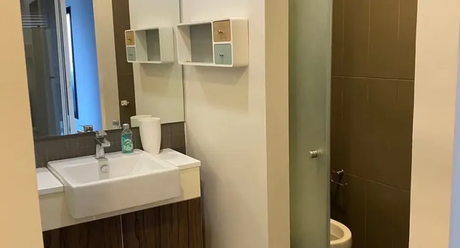 Wohnung zur Miete mit 1 Zimmer in Huai Khwang, Bangkok